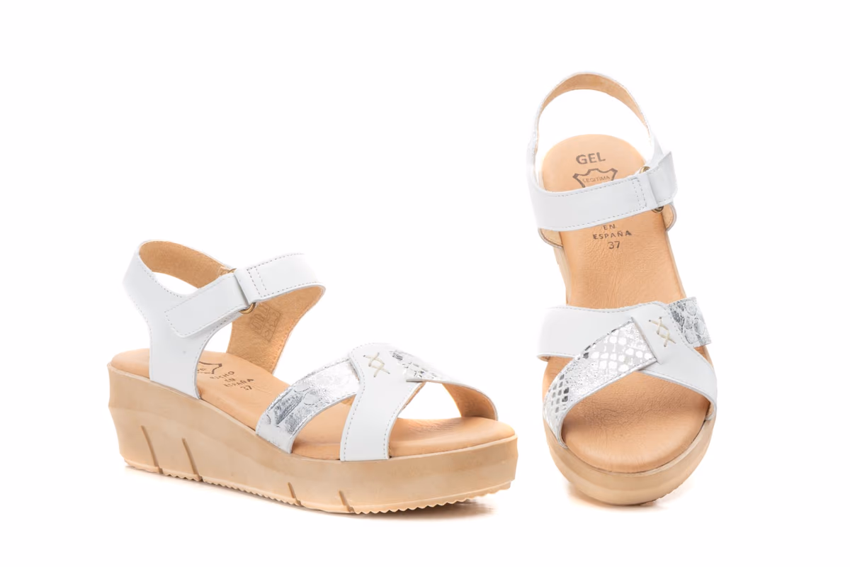 Sandalias Mujer Piel Blanco Plata Velcro Cuña Gel