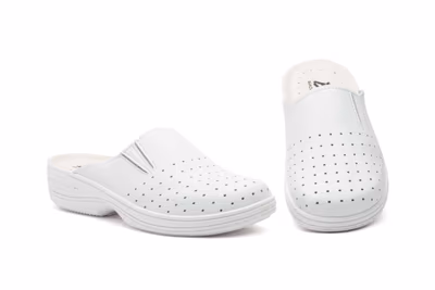 Zuecos Mujer Piel Blanco Perforado BioUp
