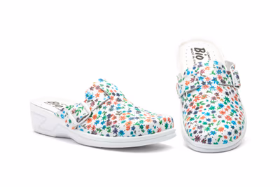 Zuecos Mujer Piel Multi Perforado Hebilla BioUp