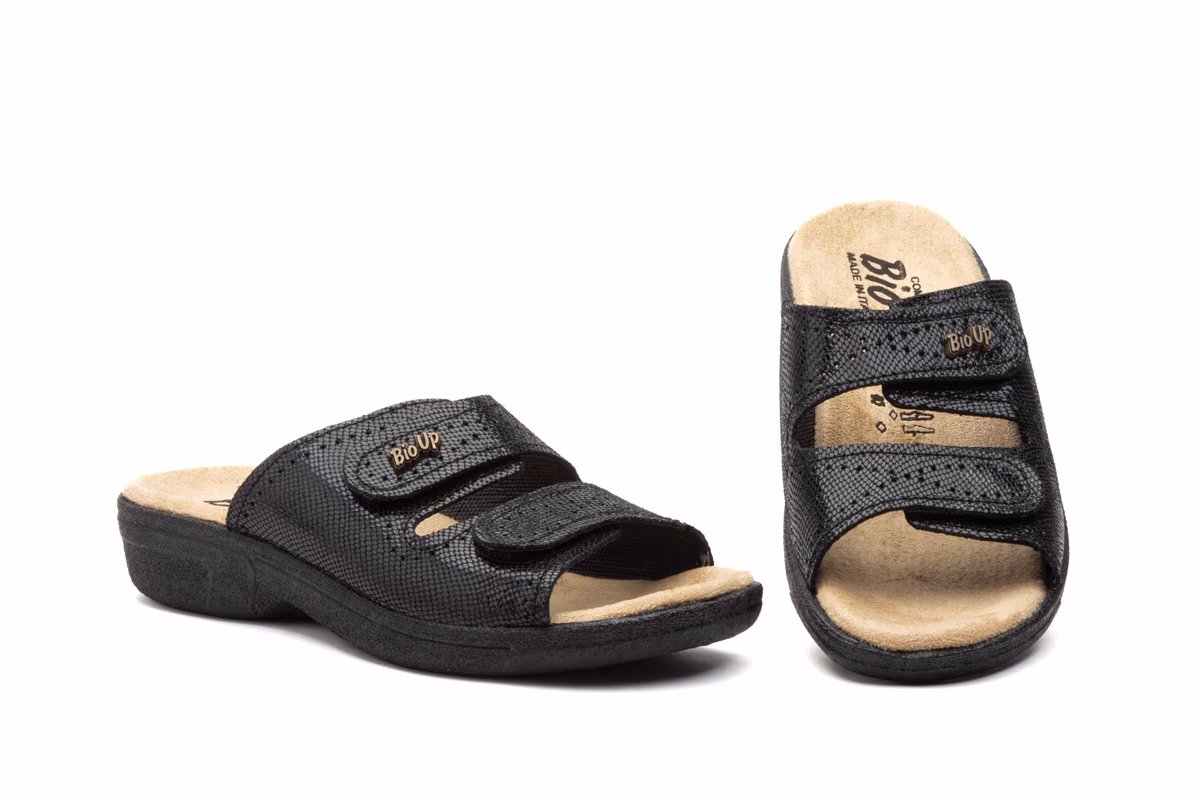 Zuecos Mujer Piel Negro Velcro BioUp