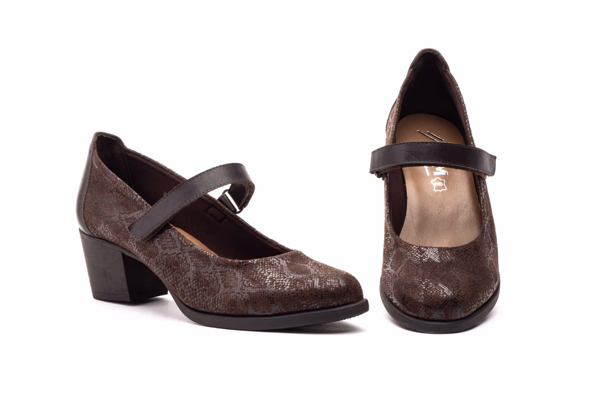 Zapatos Mujer Piel Serraje Marrón Grabada Cierre Velcro Tacón