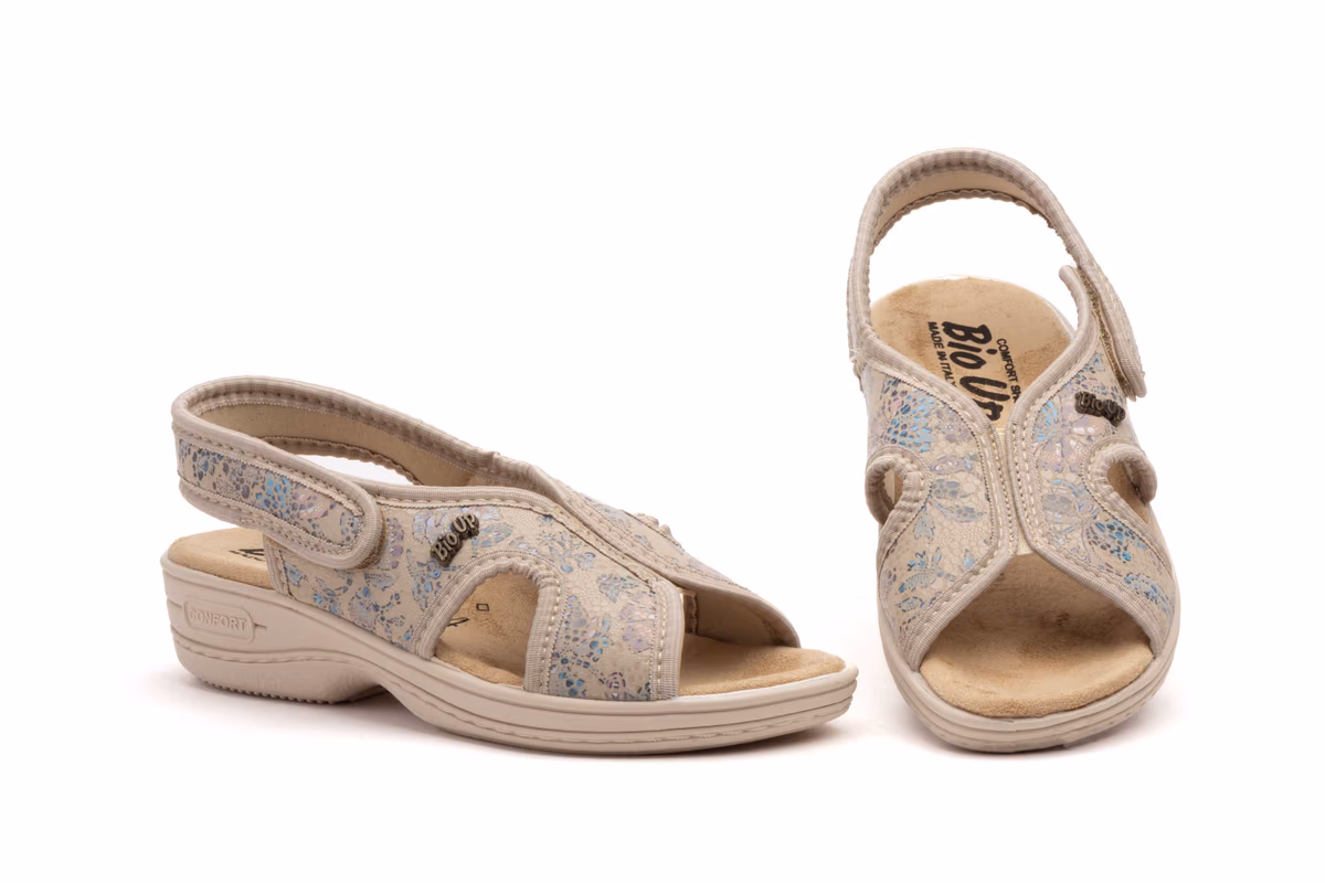Zuecos Mujer Beige Velcro