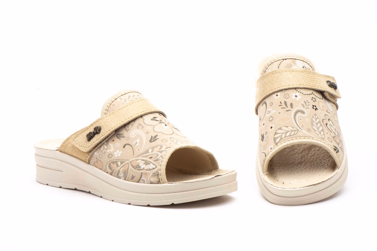 Zuecos Mujer Beige Velcro