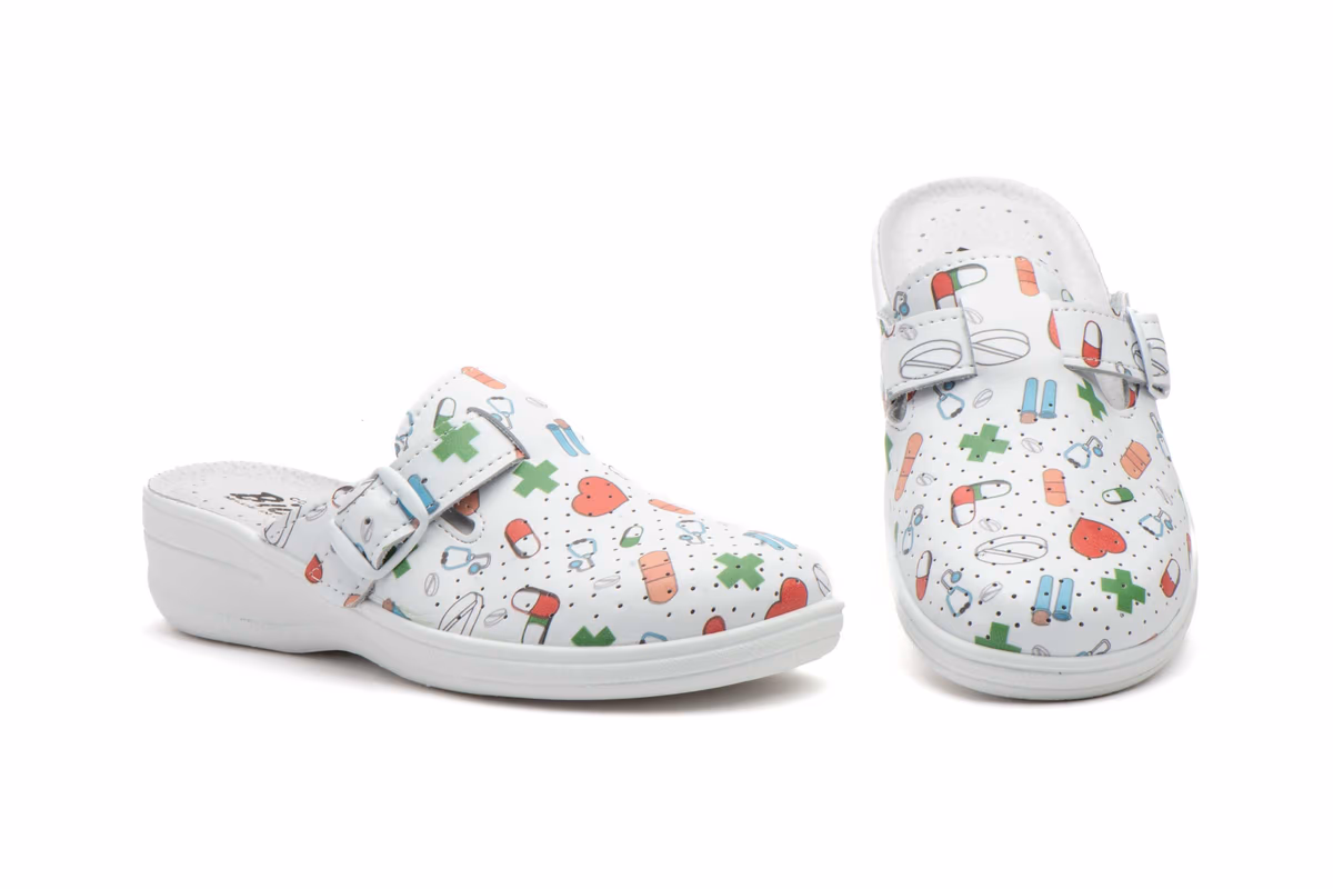 Zuecos Mujer Enfermera Farma Perforado