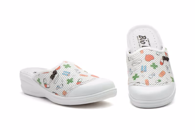 Zuecos Mujer Enfermera Farma Perforado