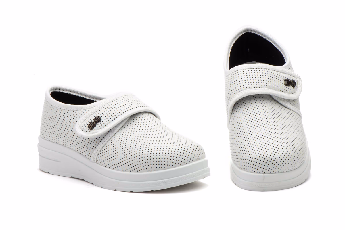 Zapatos Mujer Blanco Perforado Velcro