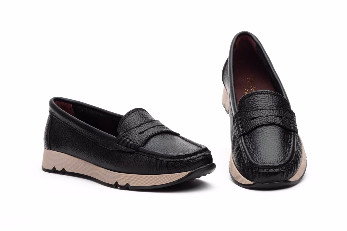 Kiowa Mujer Piel Negro